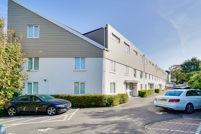 Flat for sale in Green Drift, Royston, Hertfordshire