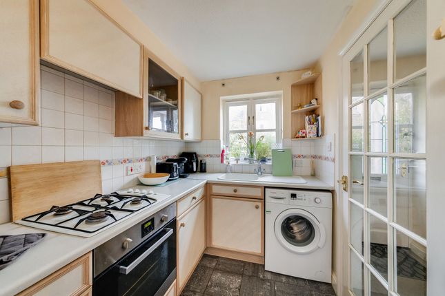 28 Anna Pavlova Close, Abingdon photo 3