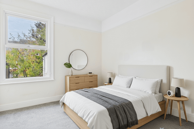 2-Bedroom Flat To Rent In Grimsby