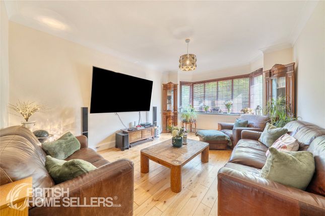 131, Woodmansterne Road, Carshalton photo 2