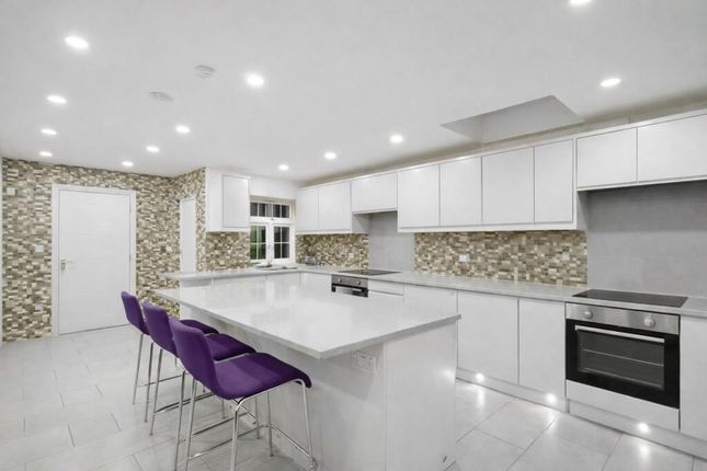2, Greyhound Road, London photo 3