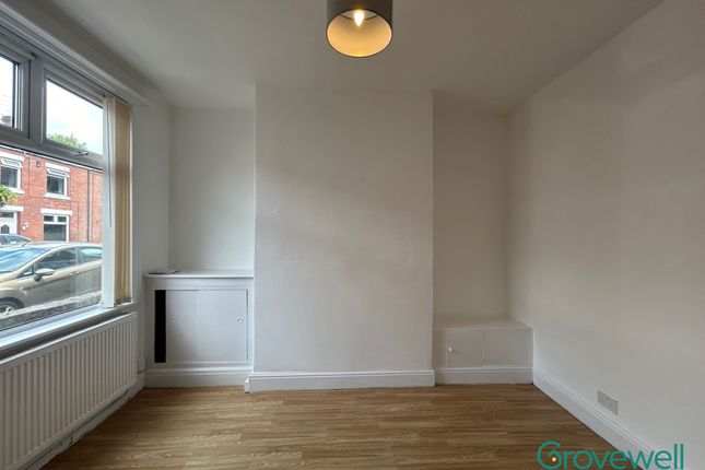 30 Albion Street, Sale photo 2
