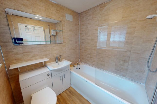 255 Hamil Road, Stoke-On-Trent photo 2