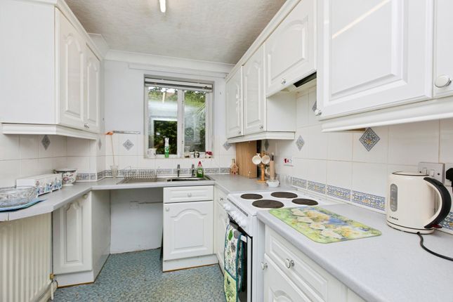 Flat 18, Holmfield, 145, Stenson Road, Derbyshire photo 3