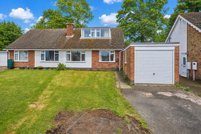 3-bed house on 13, Castle Close, Sapcote, £230,000