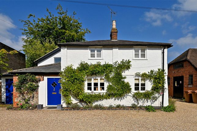 Thumbnail Detached house to rent in Bell Lane, Henley-On-Thames, Oxfordshire