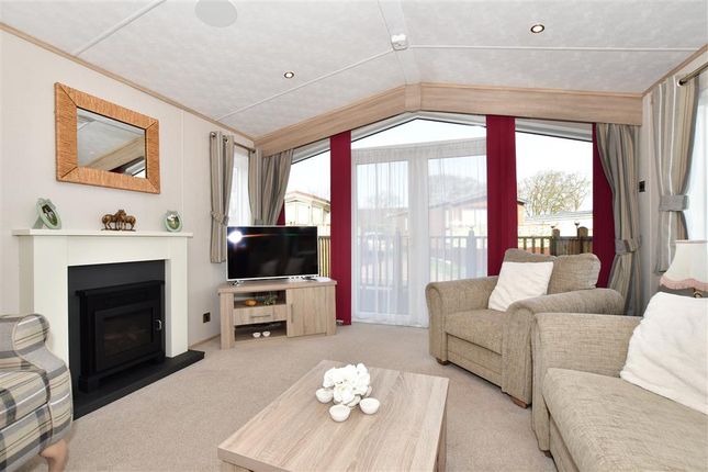 Mobile/park home for sale in Plaxdale Green Road, Stansted, Sevenoaks, Kent