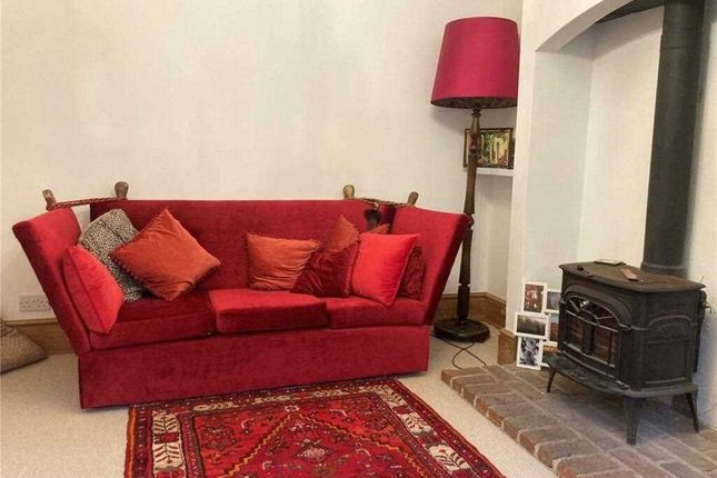 3, Kirbys Lane, Canterbury photo 3