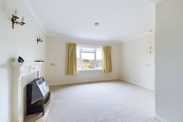 38 Trinity Court, Marlow photo 4