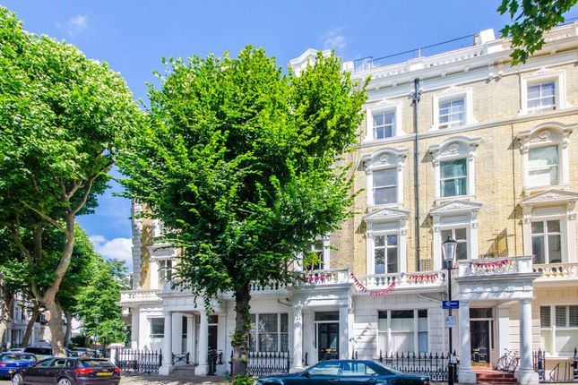 Thumbnail Flat to rent in Linden Gardens, Notting Hill, London