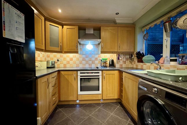 4, Eastlands, New Milton photo 3