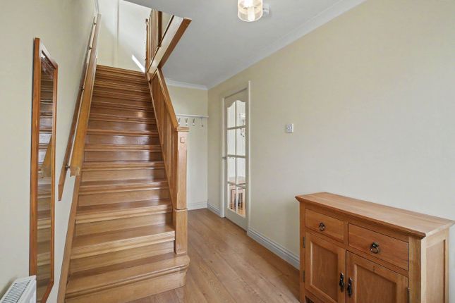 17, Coll Gardens, Irvine photo 2