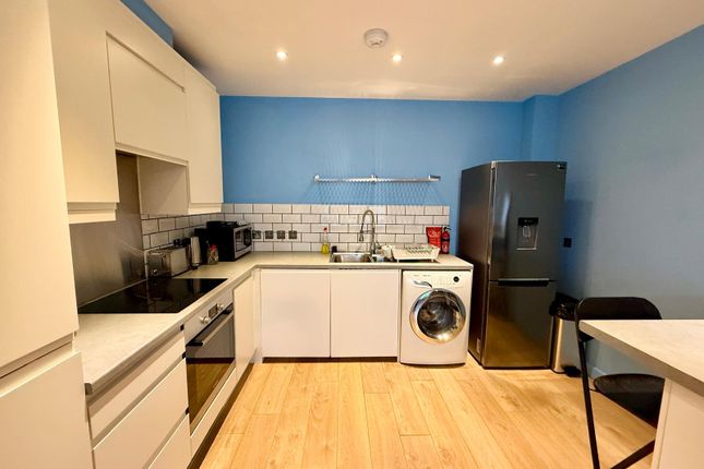 2, Spencer Way, LONDON photo 5