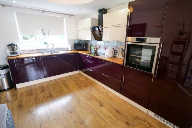 26, Warton Avenue, Morecambe photo 3