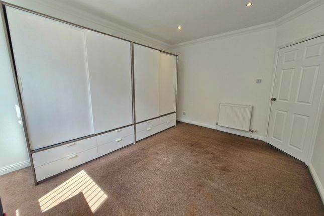 586, Glasgow photo 4