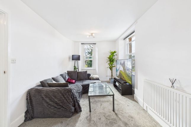 Coastline, 14,Flat 6, Cleveland Road, Paignton photo 4