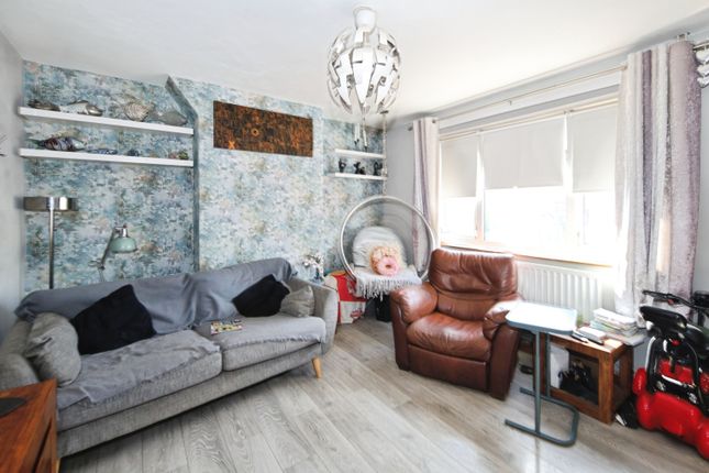 10, Gilfil Road, Nuneaton photo 3