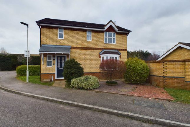Thumbnail Detached house for sale in Hawkins Way, Bovingdon