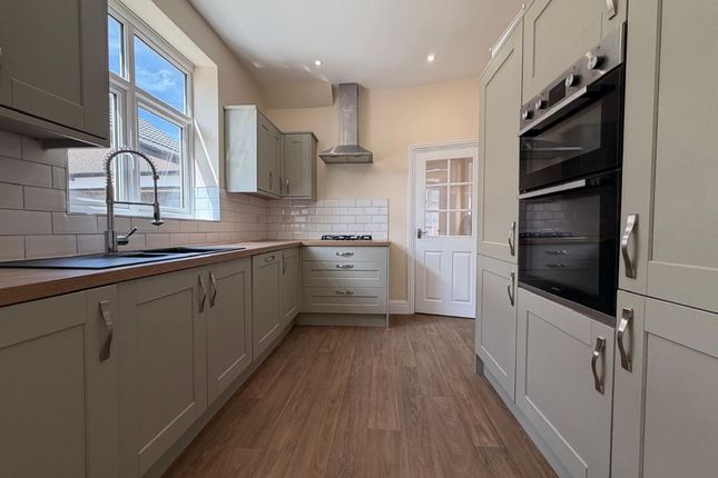 4 First Avenue, Gillingham photo 2