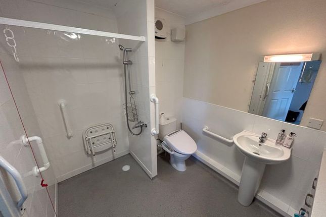 Flat for sale in Clarence Road, Llandudno