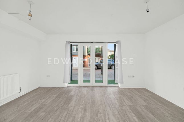 73, Blackthorn Road, Ilford photo 2