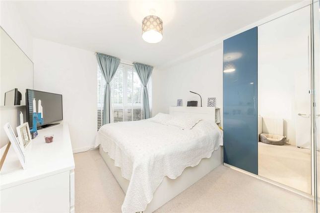Flat for sale in Tudway Road, London