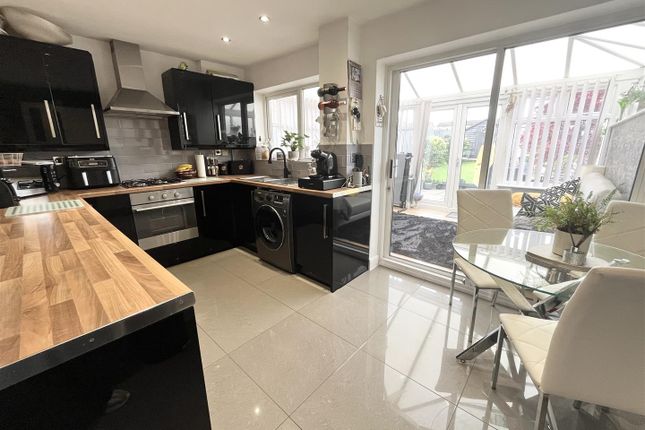 Town house for sale in Warwick Road, Sutton In The Elms, Broughton Astley, Leicester