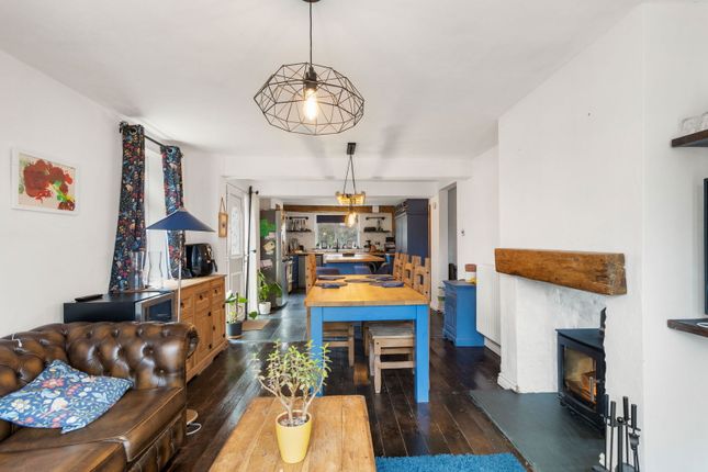Sparepenny Cottage, Ledbury Road, Dymock photo 4