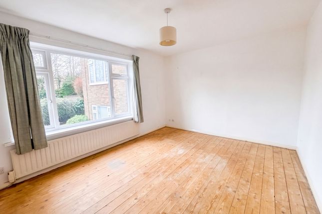 7 Windermere Court East Drive, Brighton photo 2