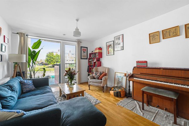 2-bed flat on G04, Adelaide Wharf, London, £575,000