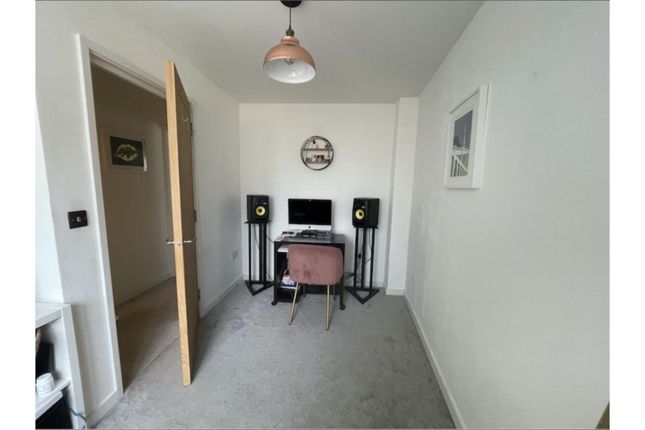 Flat for sale in 10 Paxton Place, West Norwood