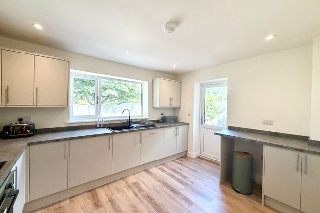 31A, RADSTOCK photo 3