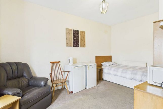 15, Victoria Road, Peterhead photo 3