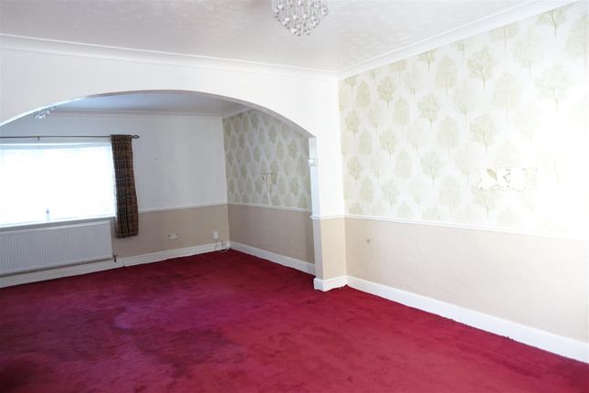 End terrace house for sale in The Park, Woodlands, Doncaster