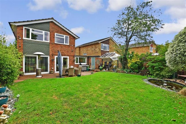 Detached house for sale in Hurst Close, Staplehurst, Tonbridge, Kent