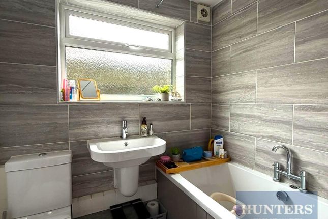 2, Broad Oak Way, Cheltenham photo 4