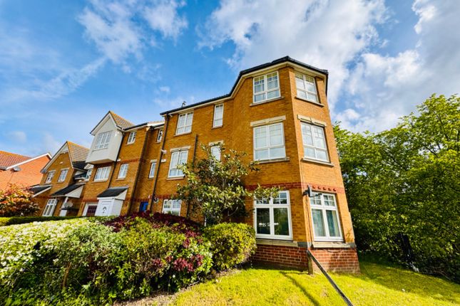 Thumbnail Flat for sale in Greenhaven Drive, Thamesmead London