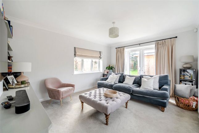 Garden Cottage, 67, Greenways, Hinchley Wood photo 4