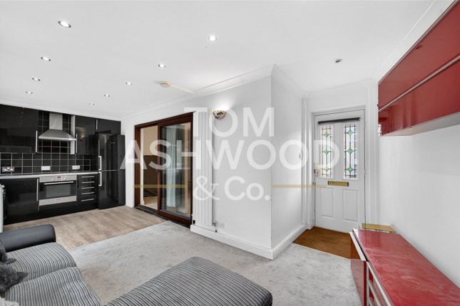 117a, Salisbury Avenue, Barking photo 2