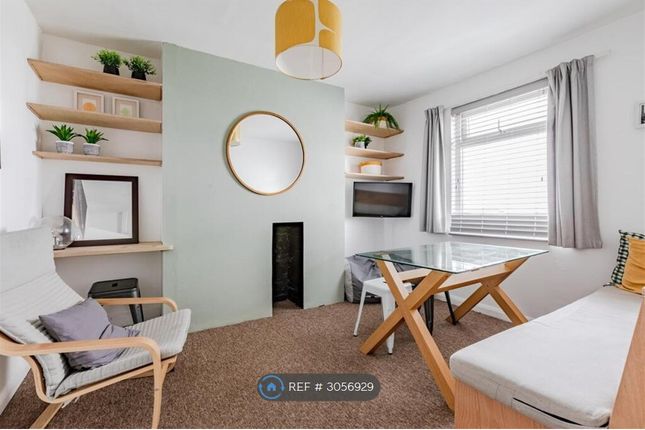Flat, London Road, Brighton photo 3