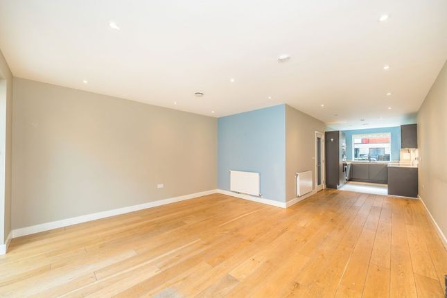 7, Peartree Way, Greenwich photo 4