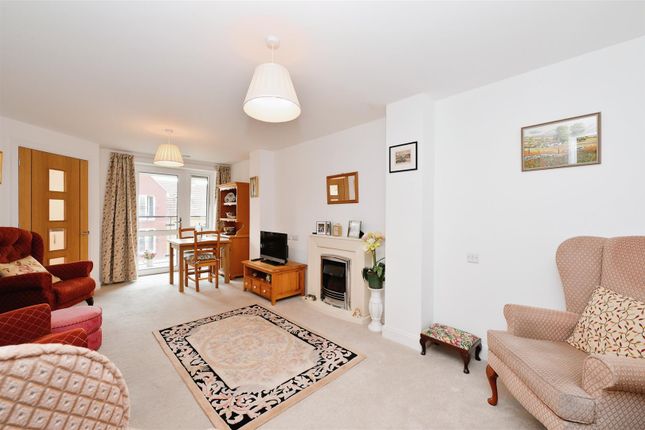 Flat for sale in Edward House, Pegs Lane, Hertford