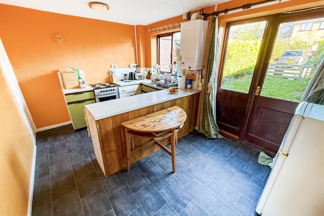 19, Llys Close, Oswestry photo 4
