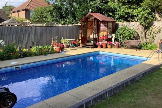 1, Sandringham Road, Hampshire photo 4