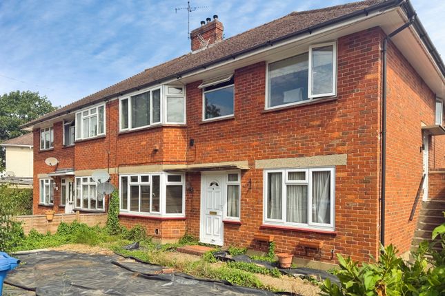 2-bed flat on 48, Birchett Road, Hampshire, £165,000