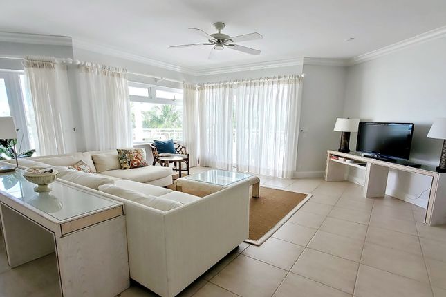 Apartment for sale in 3Hgp+G99 Bay Roc, Nassau, The Bahamas