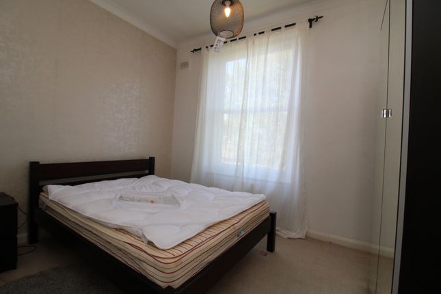 Minster Road, London photo 5