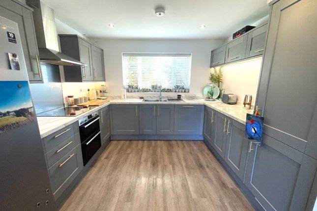 2, Ashcott Road, Glastonbury photo 2