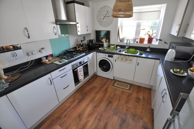 87, Pottle Walk, Wimborne photo 4