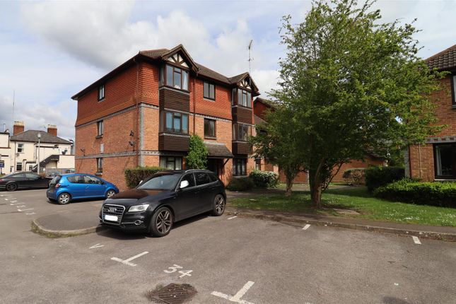 Thumbnail Flat to rent in Granby Court, Reading